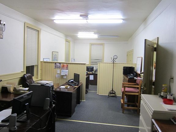4th image of 12 N Washington St