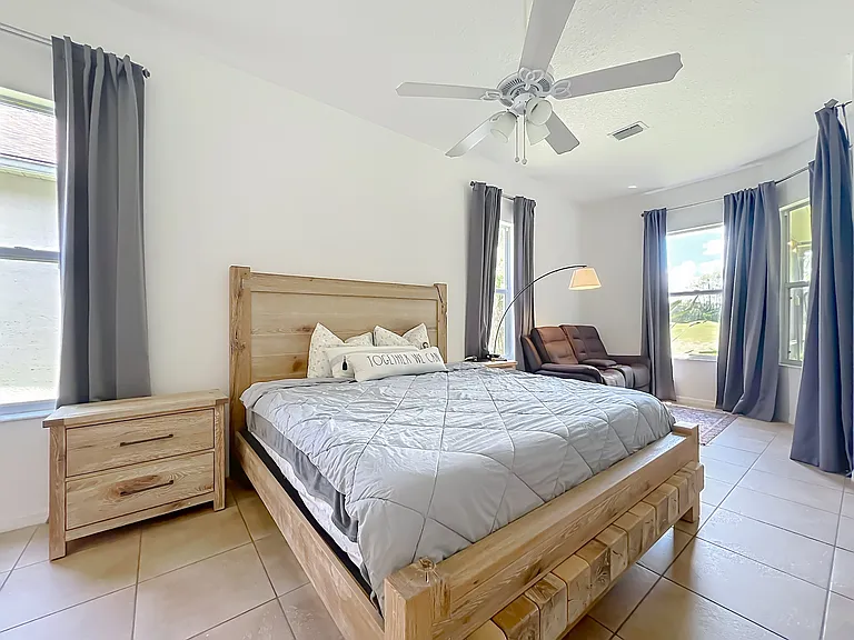 2125 Emerald Green Cir — Photo 37