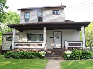 1703 Montour St, Coraopolis, PA 15108