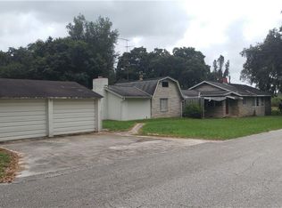 703 Lakeside Dr, Seffner, FL 33584