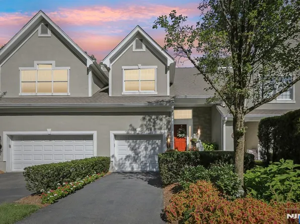 111 Gelnaw Ln, Montvale, NJ 07645