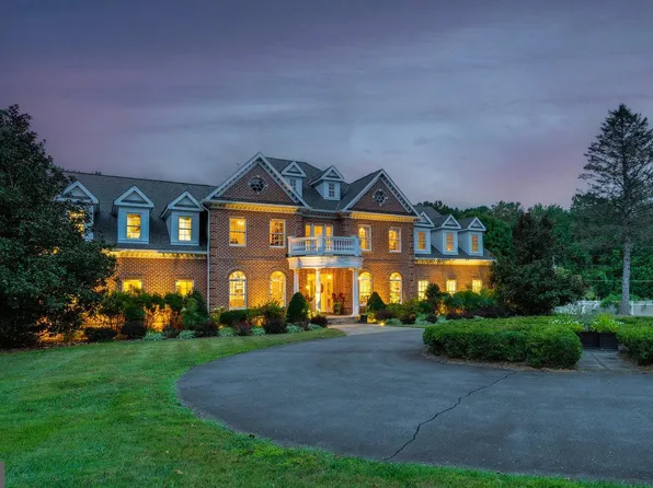 11600 Ten Penny Dr, Fairfax Station, VA 22039