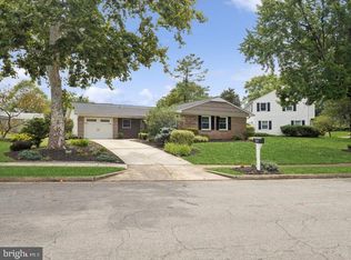 4133 Point Hollow Ln, Fairfax, VA 22033