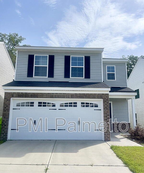 1st image of 633 Wooster Dr