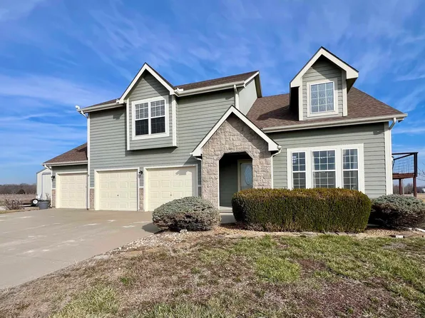 2090 N 900th Rd, Eudora, KS 66025