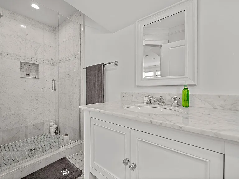 8 Kirk St — Photo 24