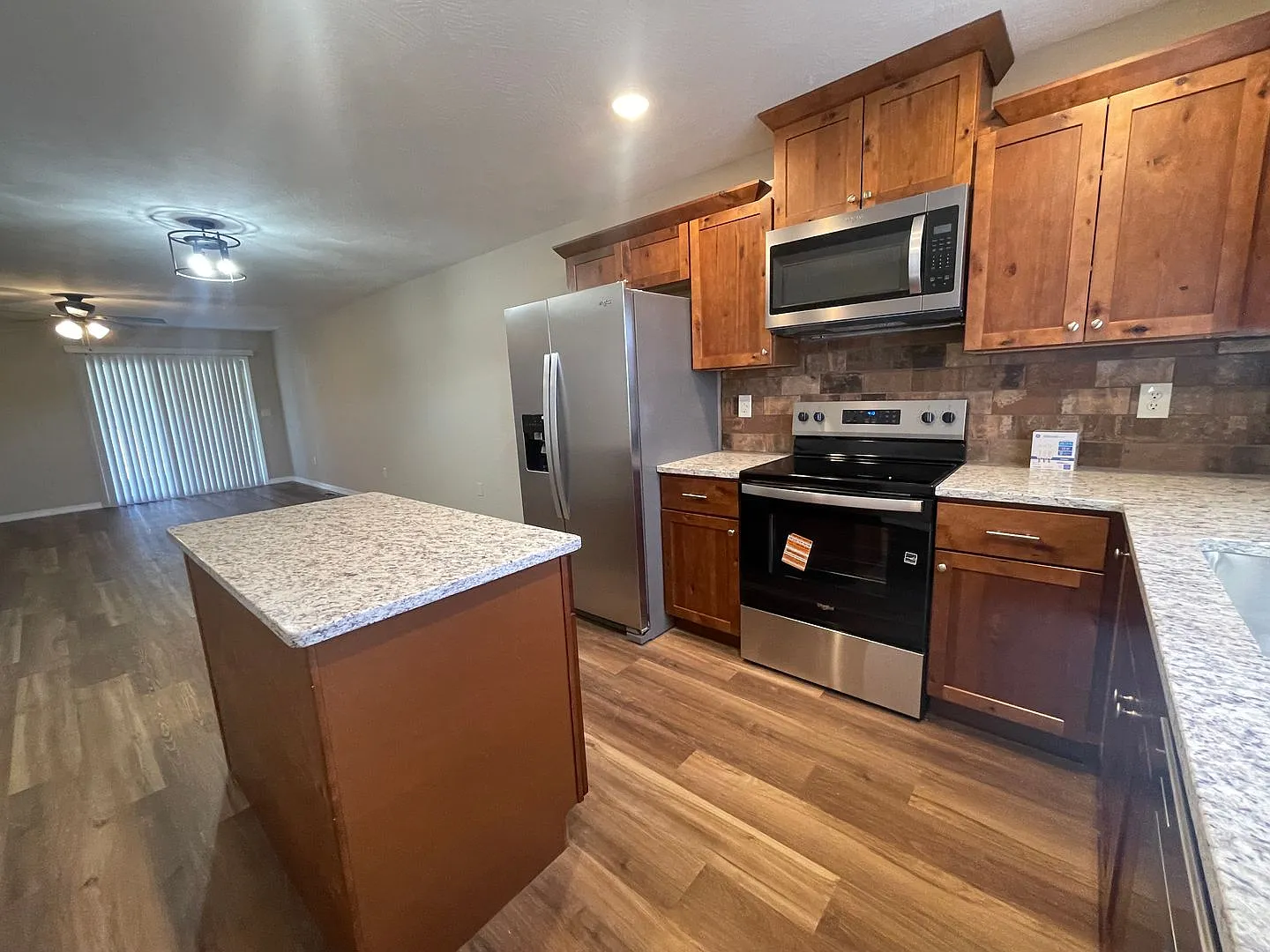 Luxury Lake Living Starts Here Brand-New 2 Bed, 2 Bath House in Kimberling City- Year Round Vacat... — Photo 1