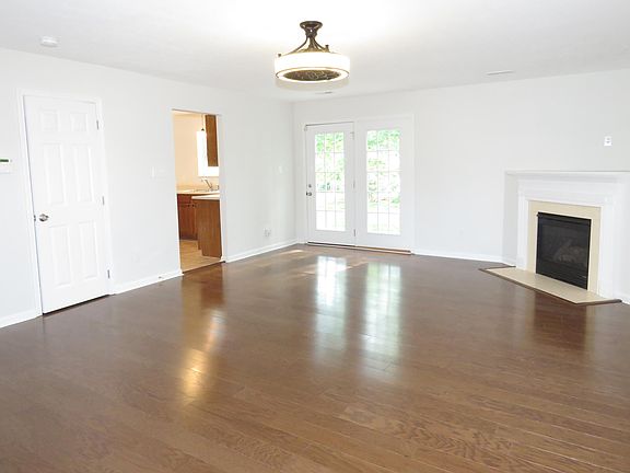 5th image of 4457 Oakbank Ln