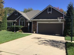 3516 SW Spring Hill Dr, Topeka, KS 66614