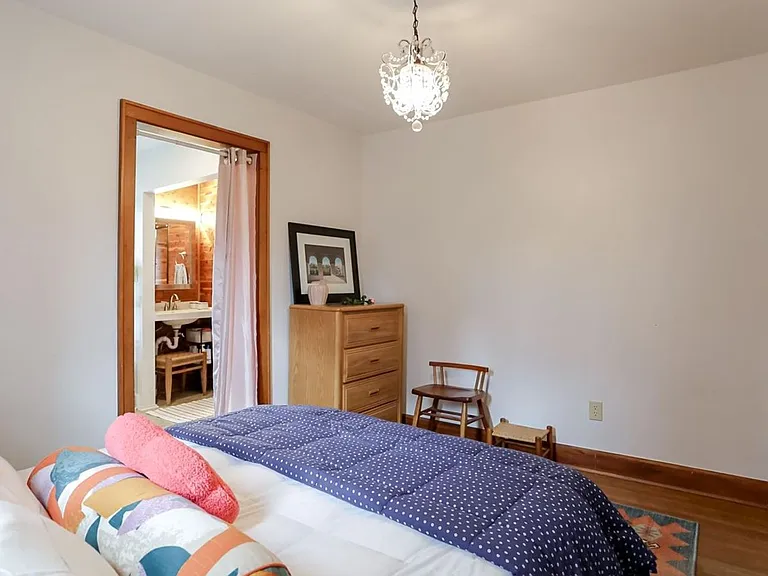 626 S Mitchell St — Photo 15