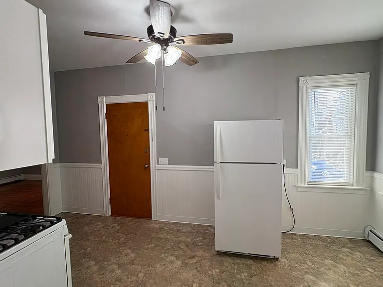 14 Grove St #1 — Photo 7