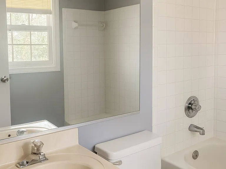 7476 Emerald Dr — Photo 10