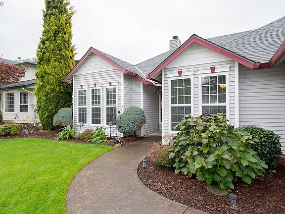 4th image of 15409 NE 12th Way