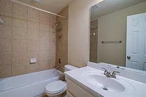 3204 Sanibel Ct — Photo 35