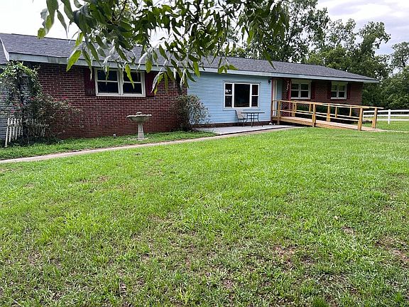 Handicap ramp can be removed