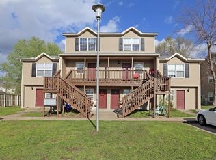 2138 N Garland Ave, Fayetteville, AR 72704