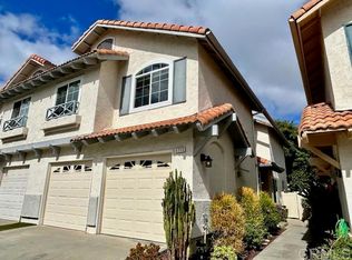 1712 Promenade Cir, Vista, CA 92083