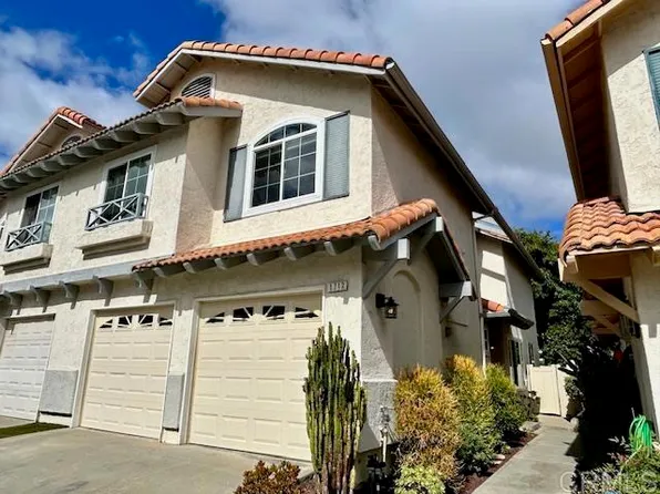 1712 Promenade Cir, Vista, CA 92083