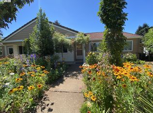 6214 NW Dogwood Dr, Vancouver, WA 98663