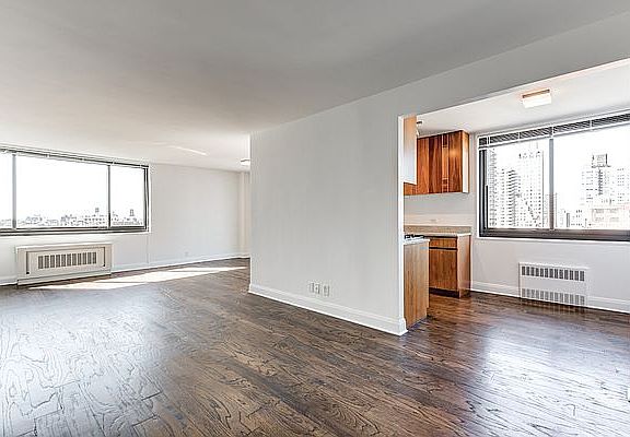 5th image of 200 E 82nd St APT 24D