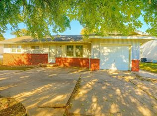 1721 N State St, Augusta, KS 67010