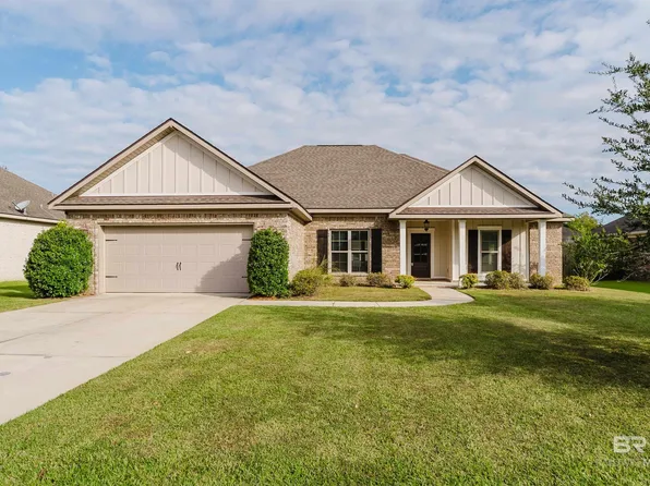 237 Hawthorne Cir, Fairhope, AL 36532