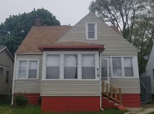 919 177th Pl, Hammond, IN 46324