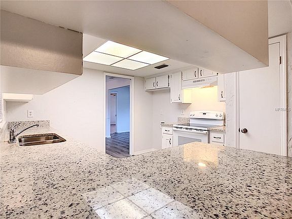 4th image of 6134 Marlberry Dr
