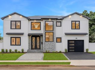 2 Radial Lane, Levittown, NY 11756
