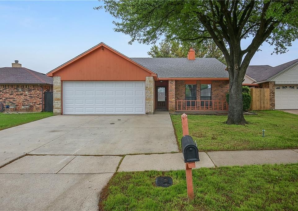 1st image of 518 Valley Mills Dr