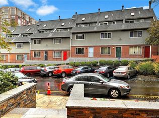 61 Grove St APT C, Stamford, CT 06901