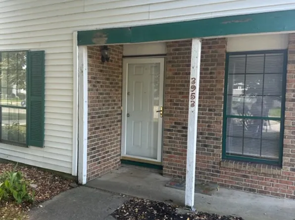 3953 Deer Lake Way, Columbus, OH 43204