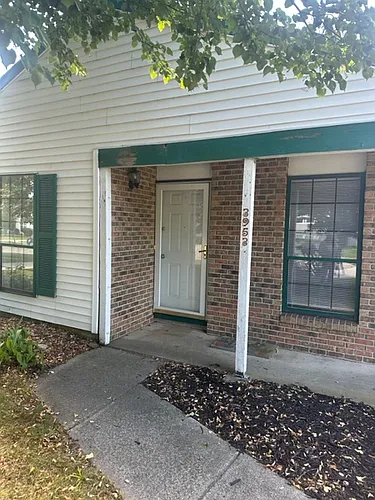 3953 Deer Lake Way Photo 1