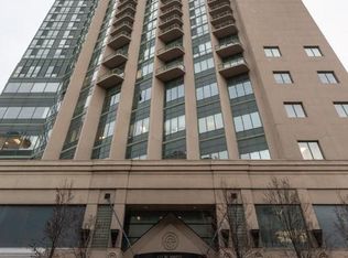 112 W Maple St #2210, Chicago, IL 60610