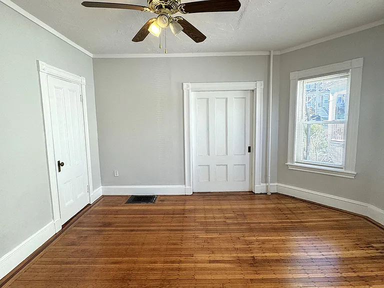 75 Lincoln Ave #1 — Photo 11