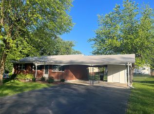 4141 Rinzetta Dr, Saint Louis, MO 63129