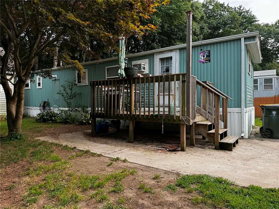 1st image of 23 Woodridge Dr