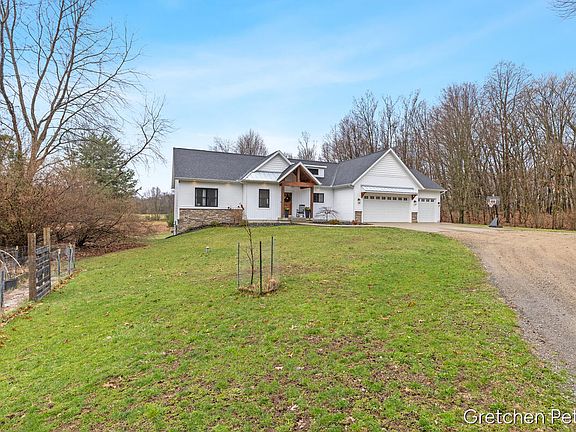 4th image of 7540 Thornapple Dales Dr SE