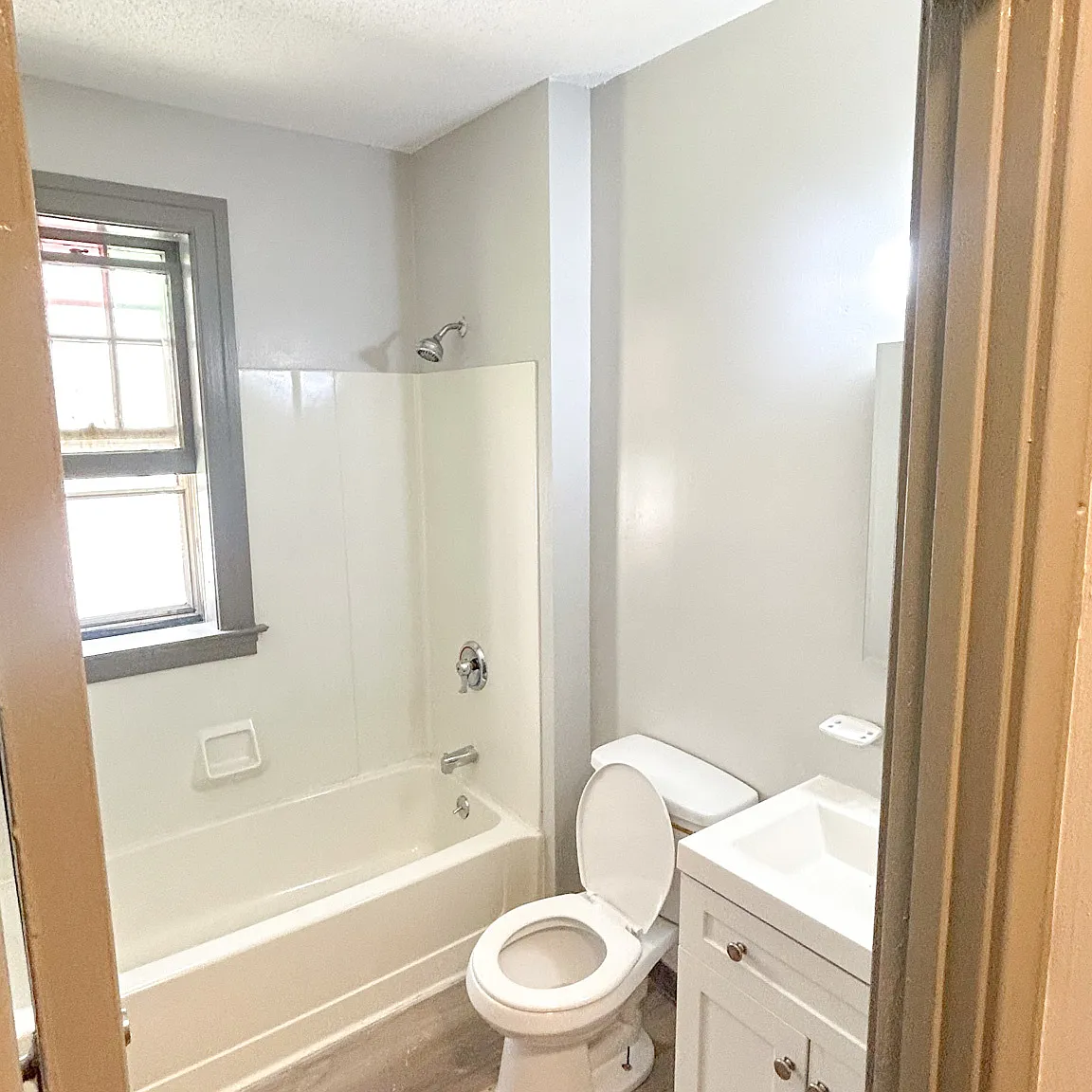 1 bed, 900 sqft, $1,500 — Photo 4