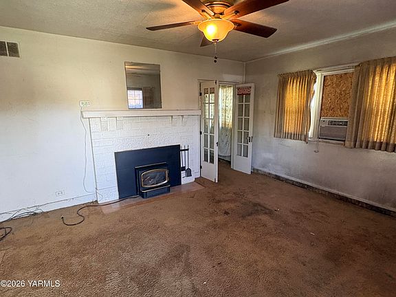 3rd image of 616 S 13th Ave