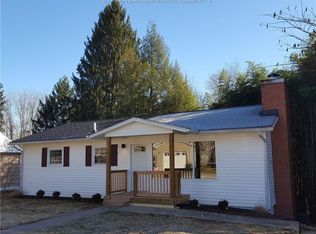 1529 Upper Midway Dr, Dunbar, WV 25064