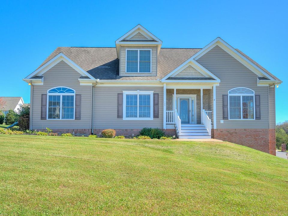 1st image of 105 Cedar Bluff Dr