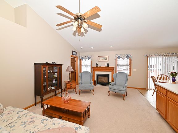 4th image of 843 Villandry Dr