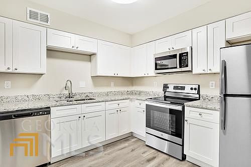 4th image of 5045 Leland Dr