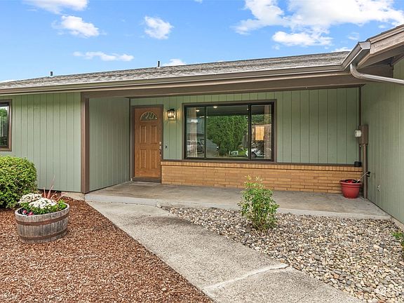4th image of 135 Alameda Drive