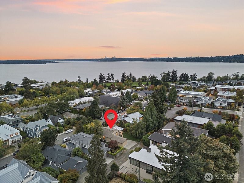 4th image of 124 6th Avenue