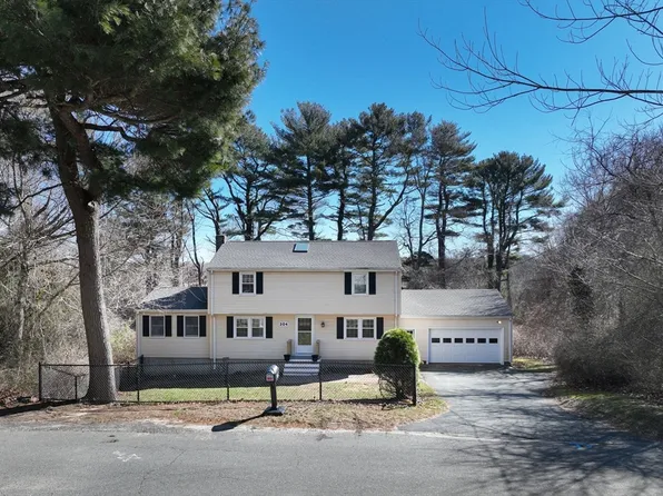 204 Winslow Cemetery Rd, Marshfield, MA 02050