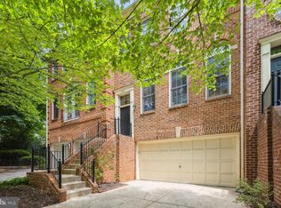 1081 Grand Oak Way, Rockville, MD 20852