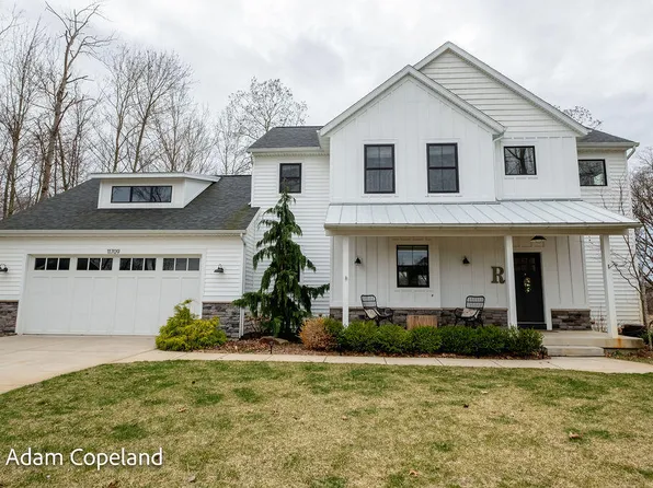 11709 Thames Ct, Lowell, MI 49331