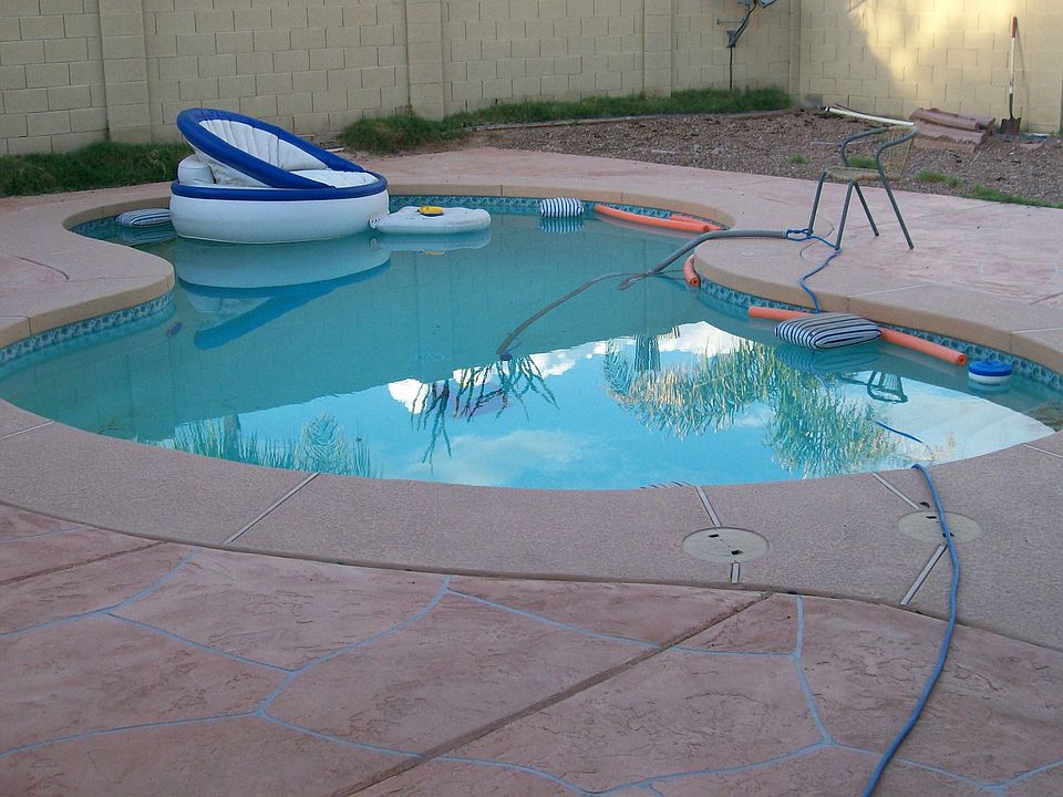 new pool deck (foe)flagstone